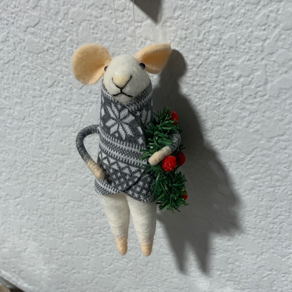 Holiday Mouse Critter Primitives by Kathy